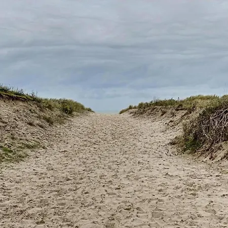 Lägenhet In Near The Sea Wall, Cleaning Included