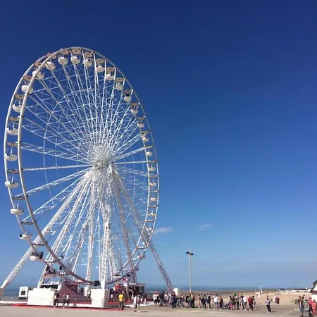 In Near The Sea Wall, Cleaning Included 아파트 *